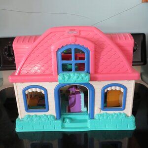 Fisher Price Little People Sweet Sounds Pink Roof House with Fencinitg & Swing